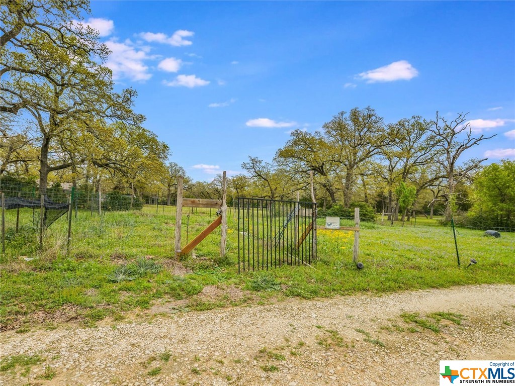 Lexington, Texas 78947, United States, 3 Bedrooms Bedrooms, ,2 BathroomsBathrooms,Residential,Pending,62018