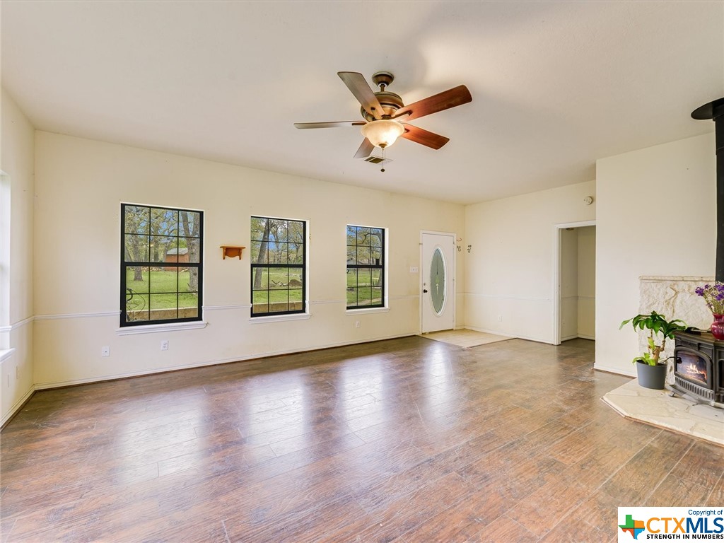 Lexington, Texas 78947, United States, 3 Bedrooms Bedrooms, ,2 BathroomsBathrooms,Residential,Pending,62018