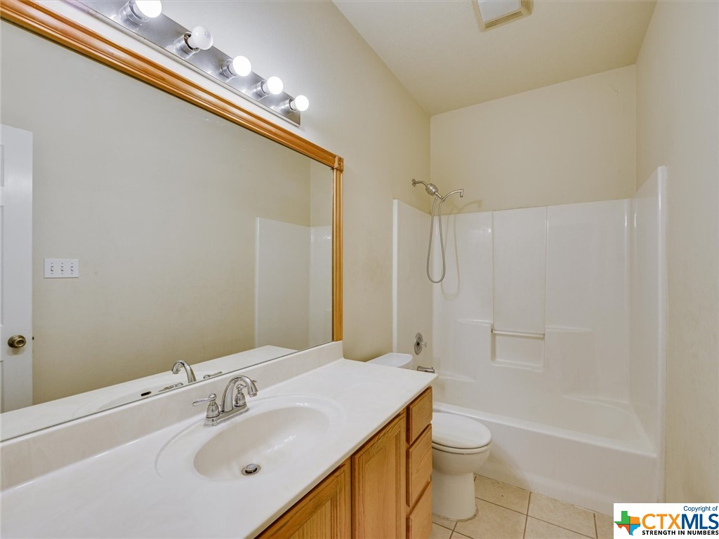 Lexington, Texas 78947, United States, 3 Bedrooms Bedrooms, ,2 BathroomsBathrooms,Residential,Pending,62018