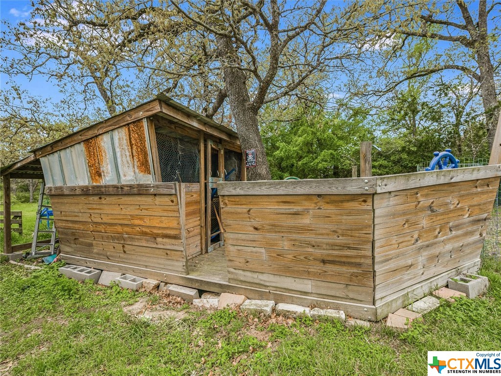 Lexington, Texas 78947, United States, 3 Bedrooms Bedrooms, ,2 BathroomsBathrooms,Residential,Pending,62018