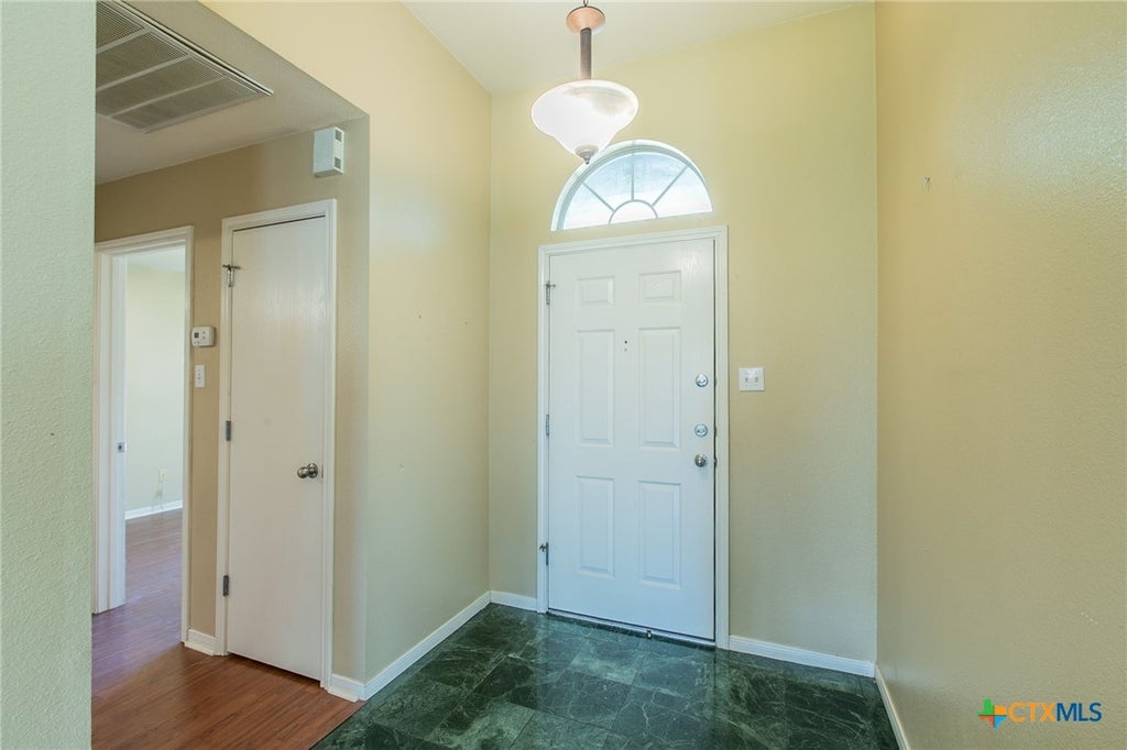 Photo of 1618 Bent Oak Drive, Temple, TX 76502 (MLS # 627247)