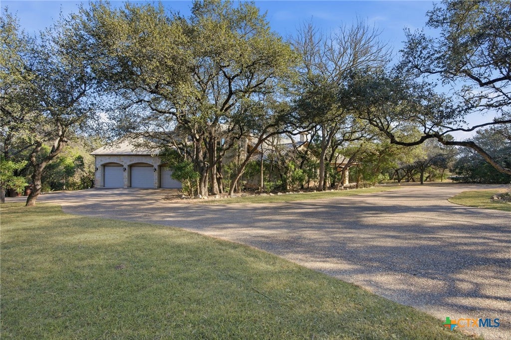 Photo of 133 Mariposa Loop, New Braunfels, TX 78132 (MLS # 603023)