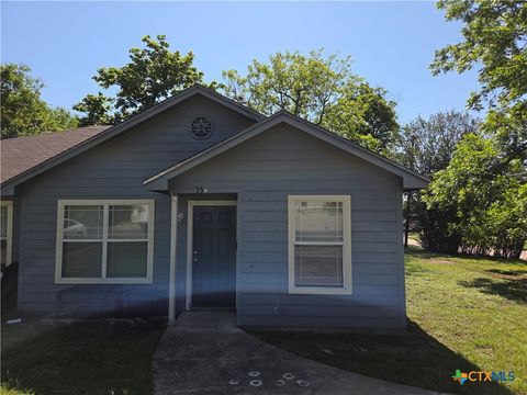 Photo of 15 S 10th Street, Temple, TX 76501 (MLS # 612721)
