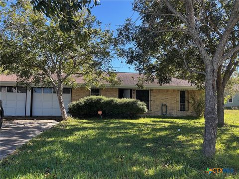 Photo of 205 Lariat Lane, Victoria, TX 77901 (MLS # 597142)