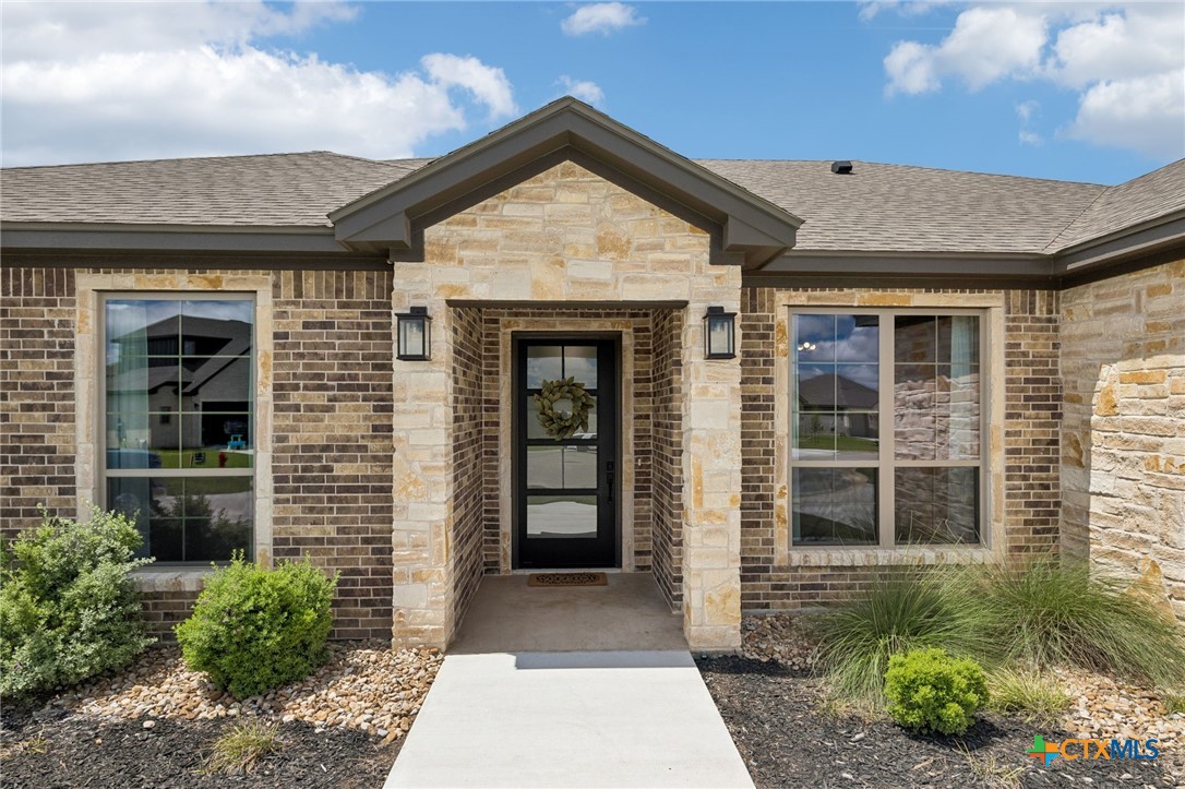 812 Eagle Claw Cove