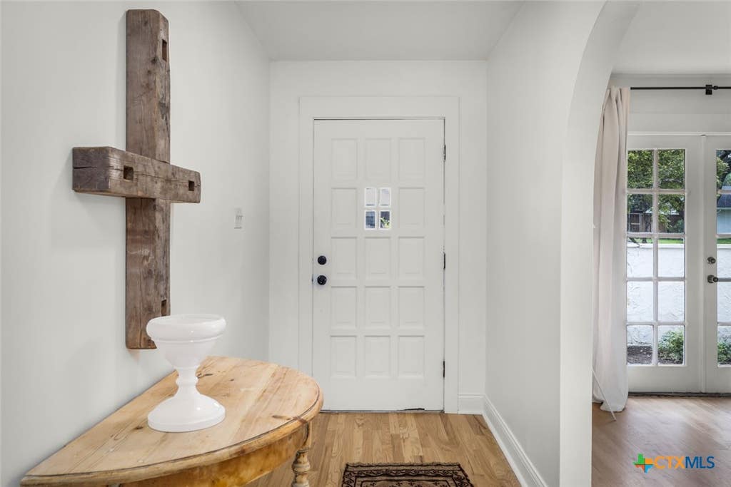 Photo of 226 Oakwood Boulevard, New Braunfels, TX 78130 (MLS # 615043)