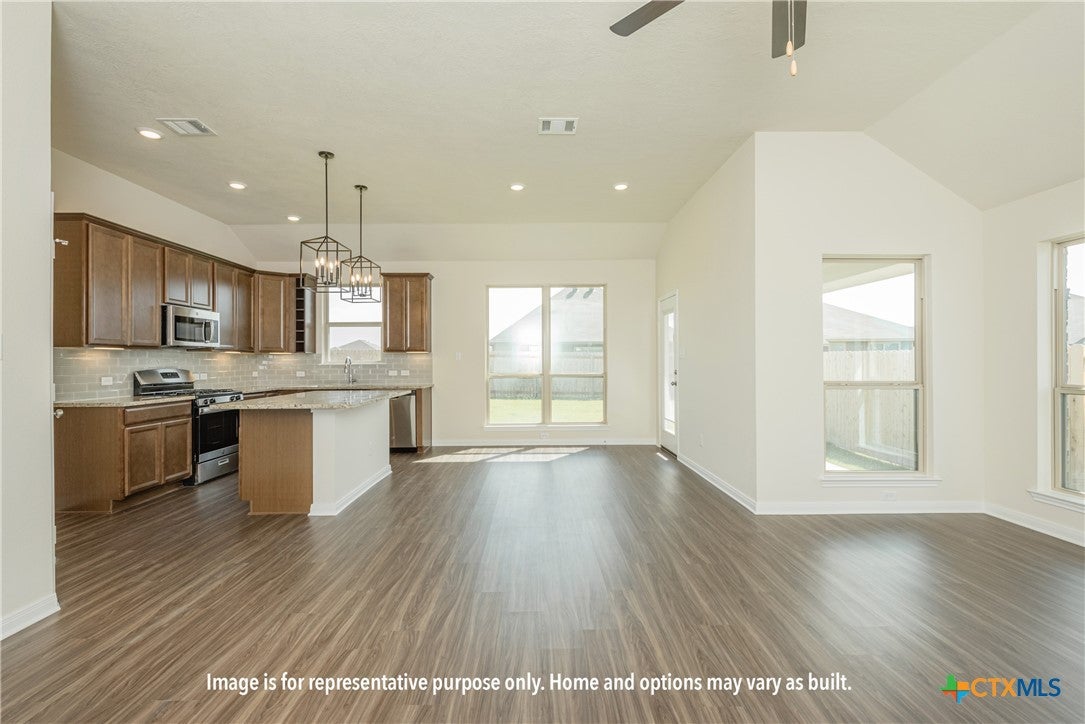 6002 Golden Gate Drive