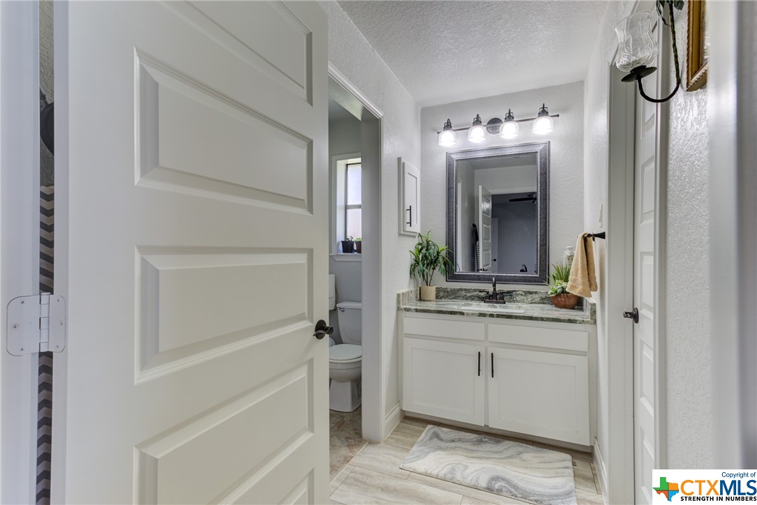 New Braunfels, Texas 78130, United States, 3 Bedrooms Bedrooms, ,2 BathroomsBathrooms,Residential,Pending,63674