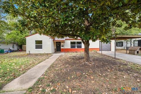 Photo of 1104 Woodall Street, Belton, TX 76513 (MLS # 596583)