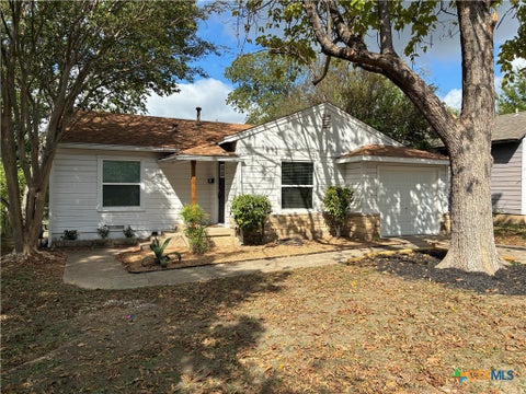 Photo of 1914 South 7th Street ST, Temple, TX 76504 (MLS # 627811)