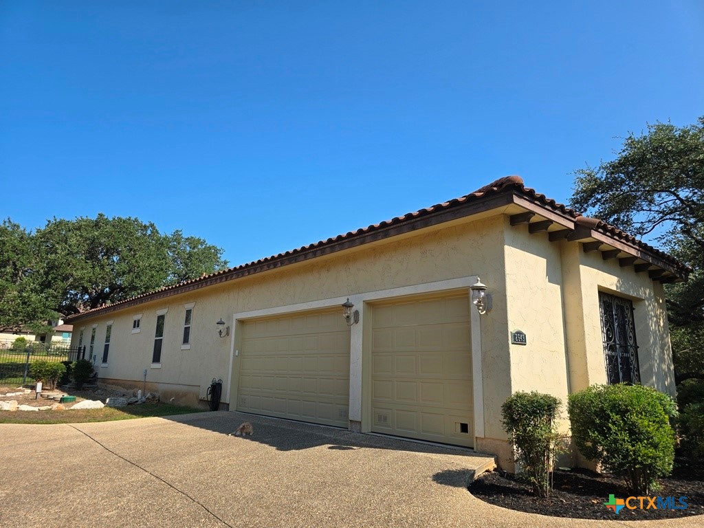 New Braunfels, Texas 78132, United States, 4 Bedrooms Bedrooms, ,4 BathroomsBathrooms,Residential,Active,206097