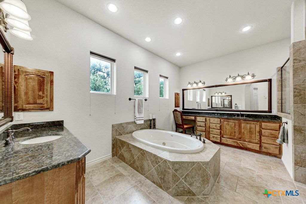 New Braunfels, Texas 78132, United States, 4 Bedrooms Bedrooms, ,4 BathroomsBathrooms,Residential,Active,206097