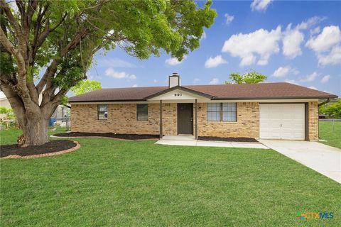 Photo of 907 Hackberry Street, Copperas Cove, TX 76522 (MLS # 610370)