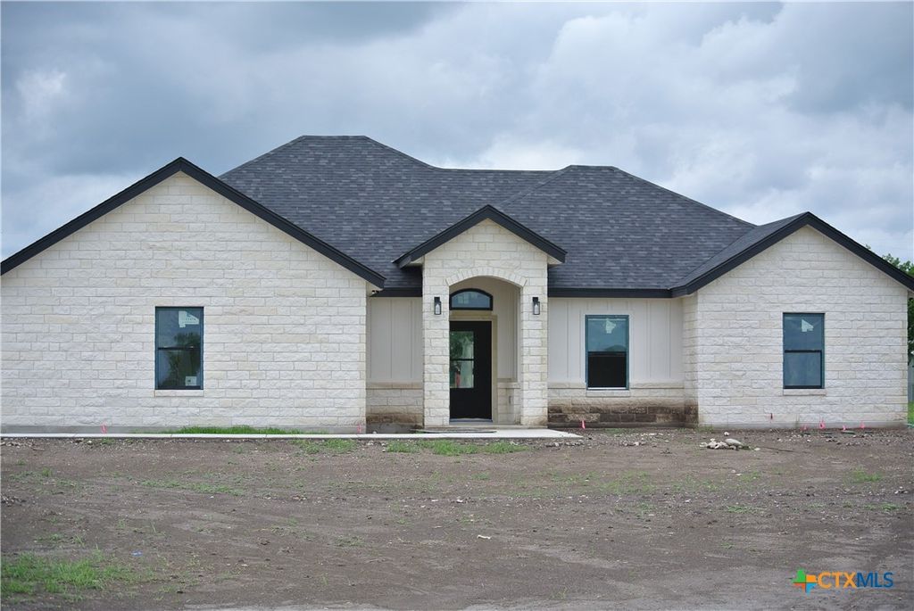 Photo of 112 Rustic Woods, Marion, TX 78124 (MLS # 614599)