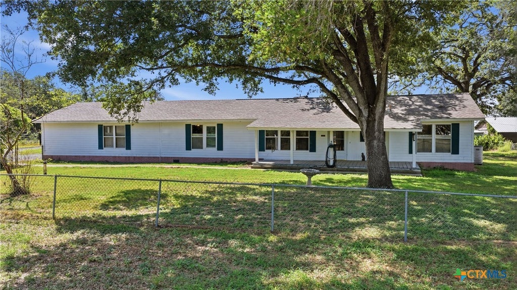 Photo of 4821 Fm 467, Seguin, TX 78155 (MLS # 622626)