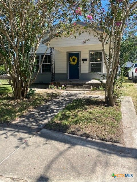 2405 Lone Tree Road Victoria TX 77901