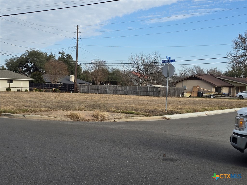 Photo 1 of 4 — 204 E Central Drive, Georgetown, TX 78628