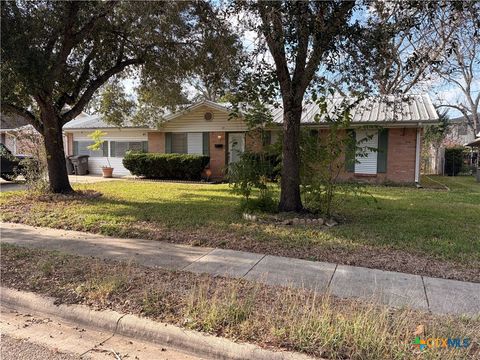 Photo of 3504 Erwin Avenue, Victoria, TX 77901 (MLS # 600397)