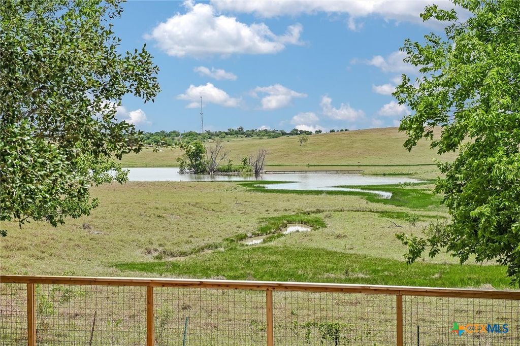 Photo of 1157 Lago Vista Street, San Marcos, TX 78666 (MLS # 583288)