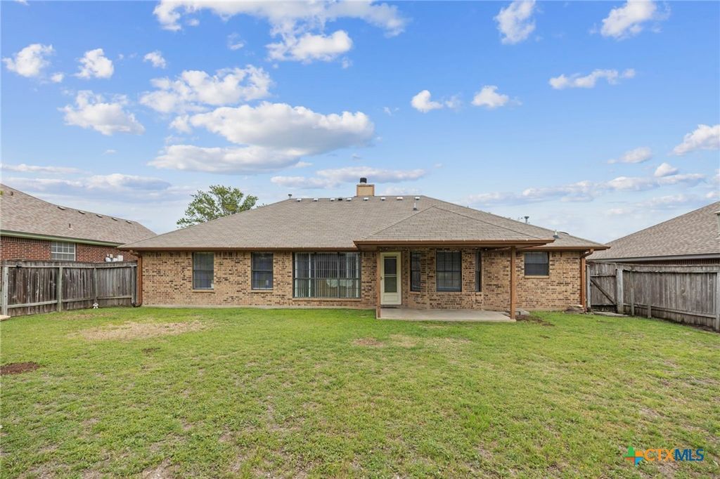 Photo of 1102 Chablis Drive, Harker Heights, TX 76548 (MLS # 610660)