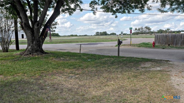 939 PINE DR, CALDWELL, TX 77836 - Image 055fd1906e4e9785aa0faaddbf8df33d/1497414892
