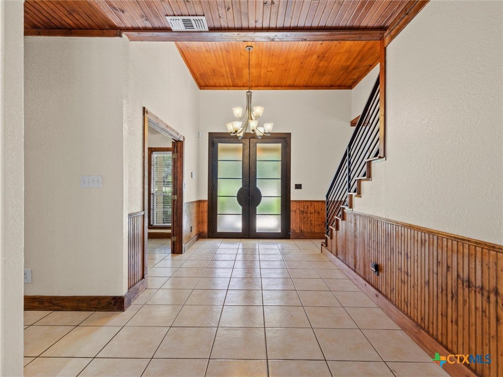 Photo of 108 Amulet Drive, New Braunfels, TX 78132 (MLS # 622582)