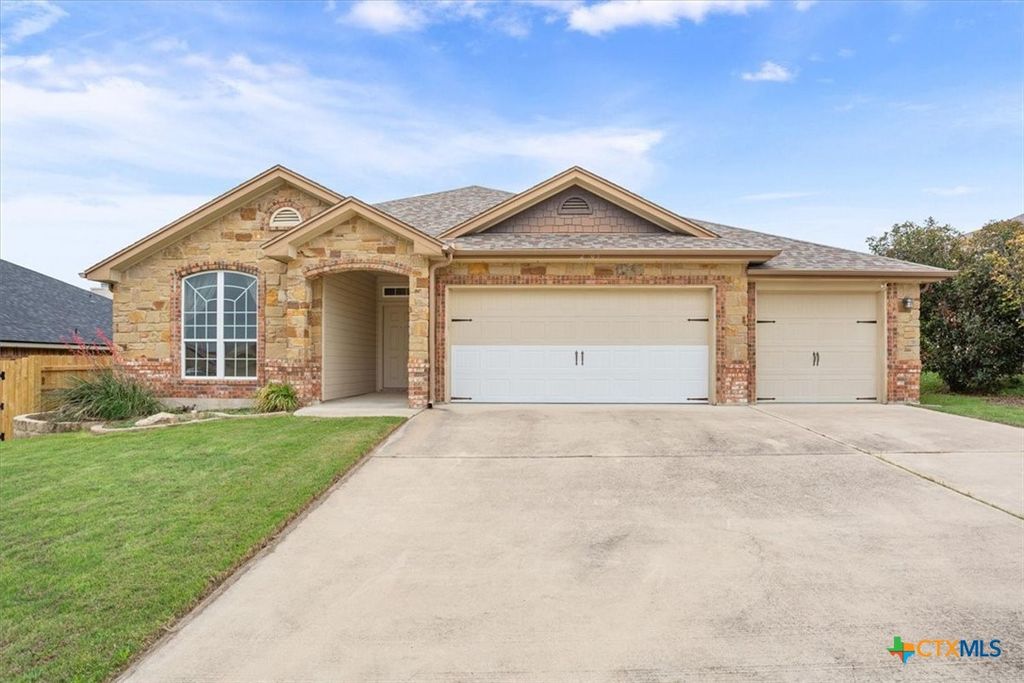 Photo of 2709 Alamocitos Creek Drive, Killeen, TX 76549 (MLS # 610650)