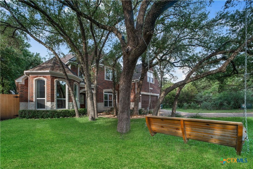 Photo of 103 Sierra Ridge Drive, San Marcos, TX 78666 (MLS # 578582)