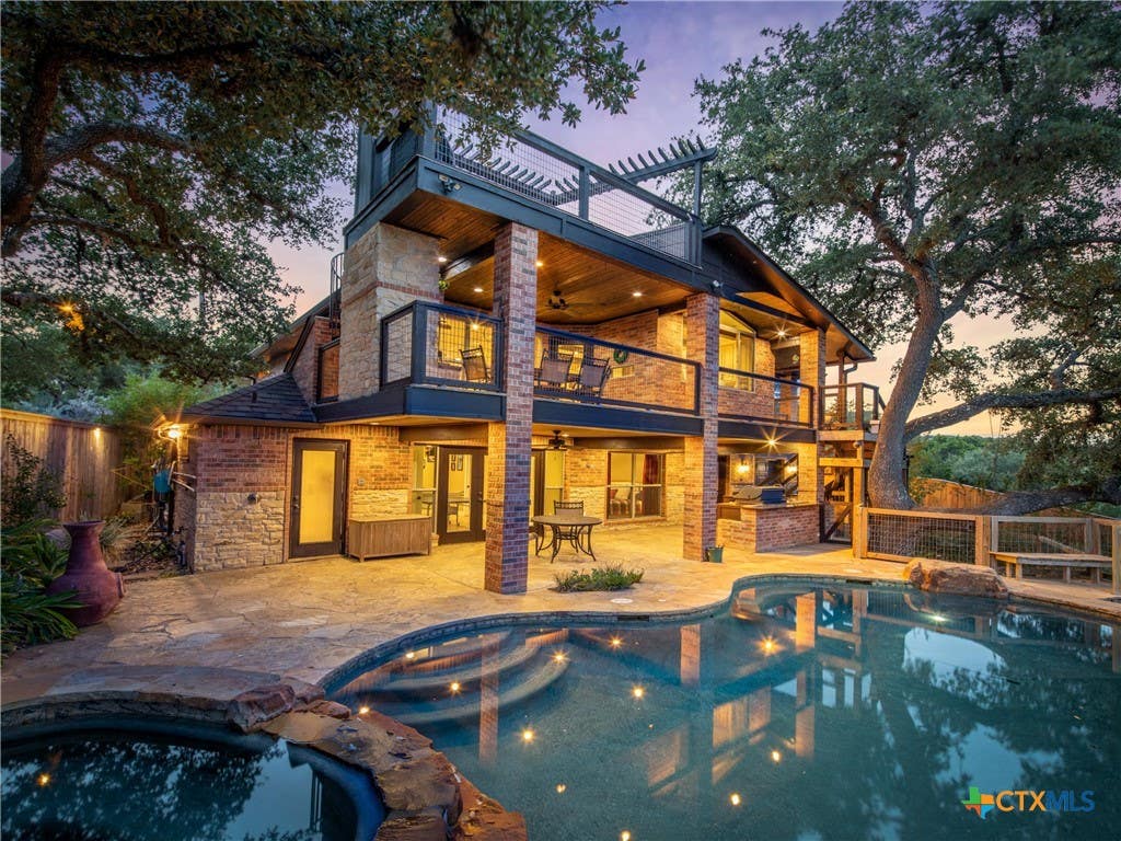 Photo of 259 Oak Hideaway Drive, Canyon Lake, TX 78133 (MLS # 609768)