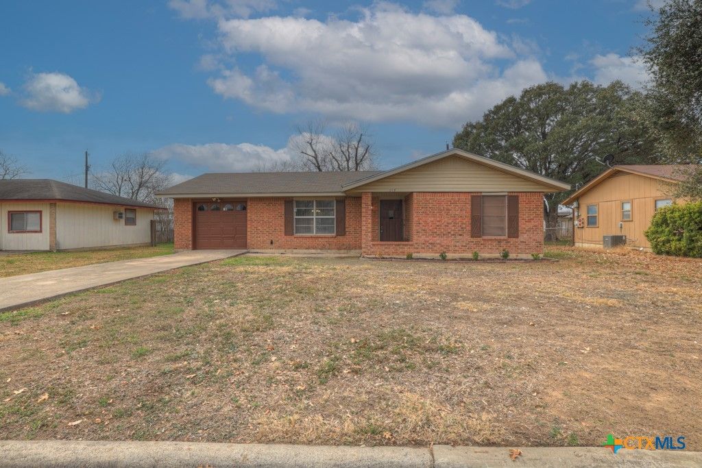 Photo of 217 Gruene Road, New Braunfels, TX 78130 (MLS # 604876)