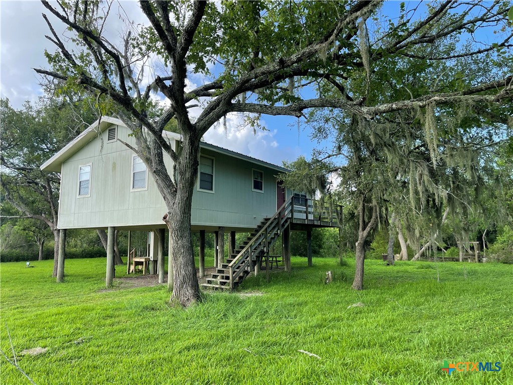View Tivoli, TX 77990 house