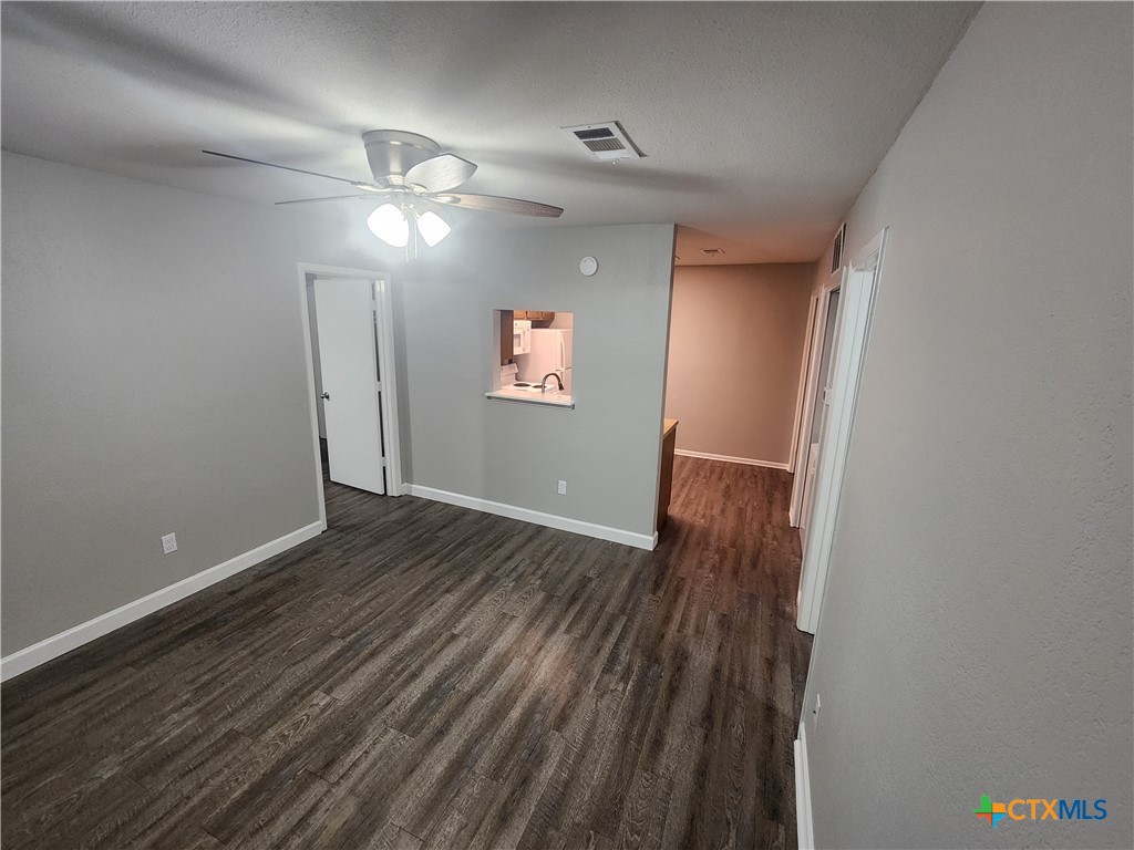 San Marcos, Texas 78666, United States, 2 Bedrooms Bedrooms, ,2 BathroomsBathrooms,Residential,Pending,49832