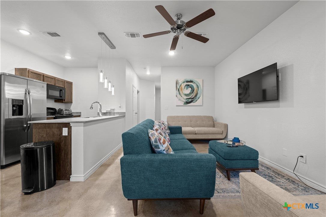 1813 Emma Naylor Court