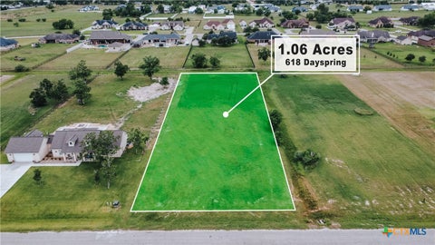 Photo of 618 Dayspring Dr, Victoria, TX 77904 (MLS # 625934)