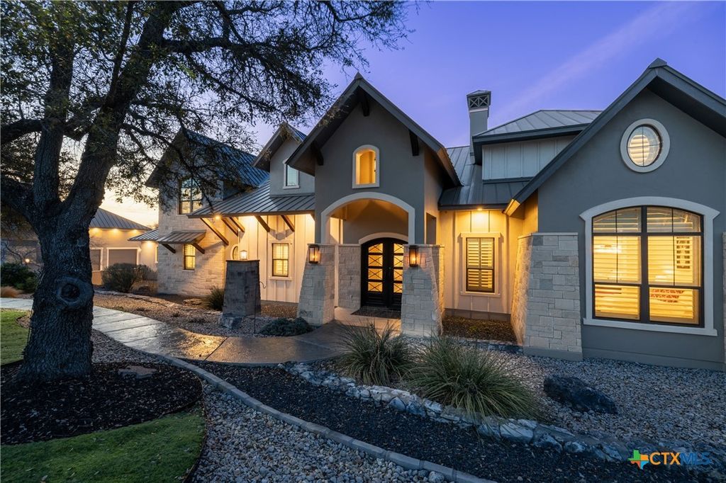 Photo of 526 Cantera Ridge, New Braunfels, TX 78132 (MLS # 605972)