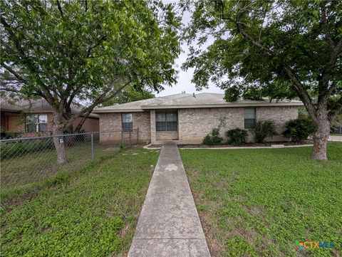 Photo of 1134 Misty Acres Drive, New Braunfels, TX 78130 (MLS # 613152)