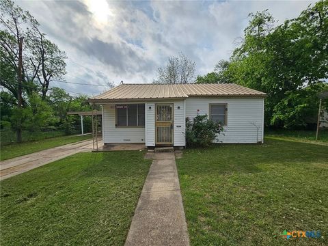 Photo of 1206 Sissom Court, Killeen, TX 76541 (MLS # 609233)