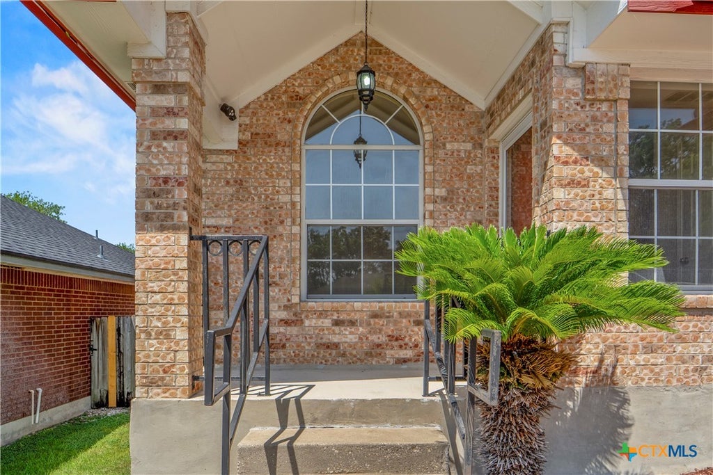 Photo of 2130 Keystone Drive, New Braunfels, TX 78130 (MLS # 612099)