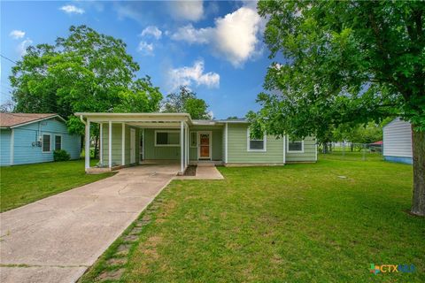 Photo of 102 Circle Drive, Belton, TX 76513 (MLS # 614405)