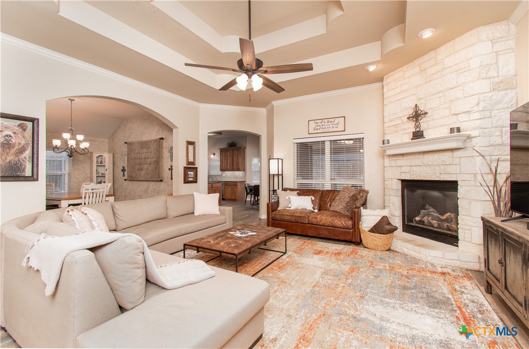 4010 Creekview Trail