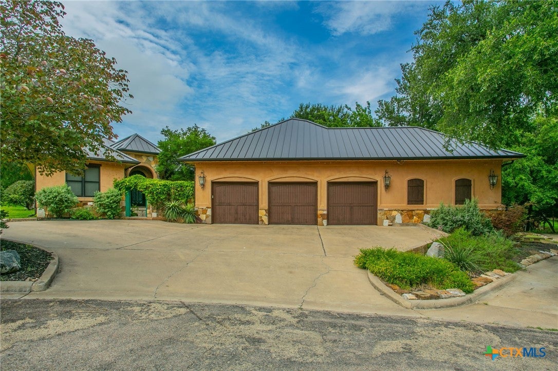 1432 Arnold Palmer Circle