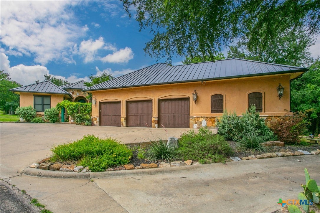 1432 Arnold Palmer Circle