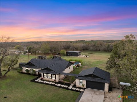 Photo of 50 S Bear Creek Road, Liberty Hill, TX 78642 (MLS # 598829)