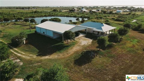 A home in Palacios