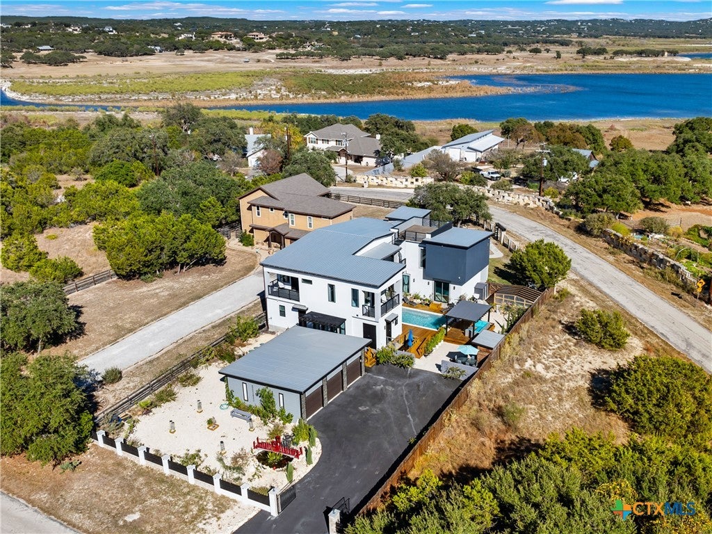 Photo of 629 Lake Island Drive, Canyon Lake, TX 78133 (MLS # 597031)