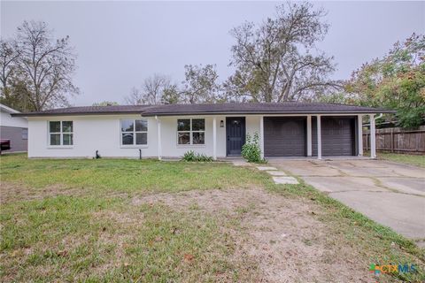 Photo of 3701 Redwood Drive, Victoria, TX 77901 (MLS # 599362)