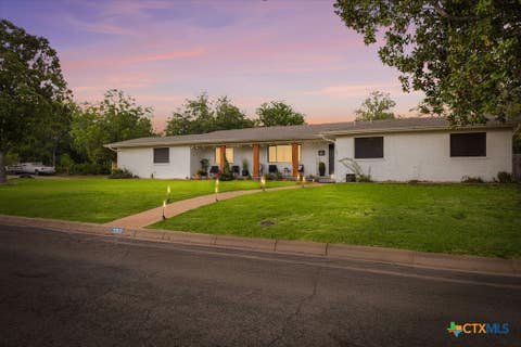 Photo of 3301 Lake Ann Avenue, Killeen, TX 76543 (MLS # 623618)