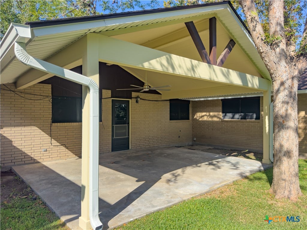 1209 E Morgan