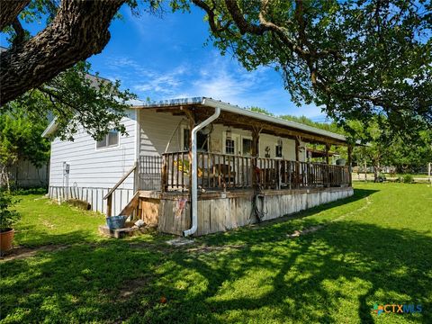 Photo of 1424 Lonesome, Canyon Lake, TX 78133 (MLS # 615257)