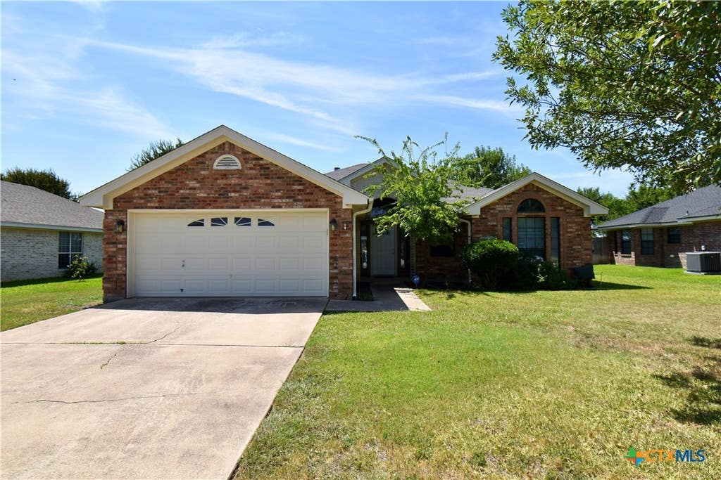 Photo of 518 Mustang Trail, Harker Heights, TX 76548 (MLS # 622179)